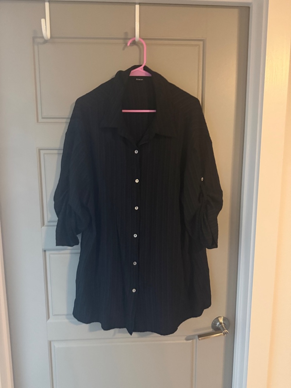 Scomchic Women's Black Button-Down Tunic Shirt - Classic Relaxed Fit